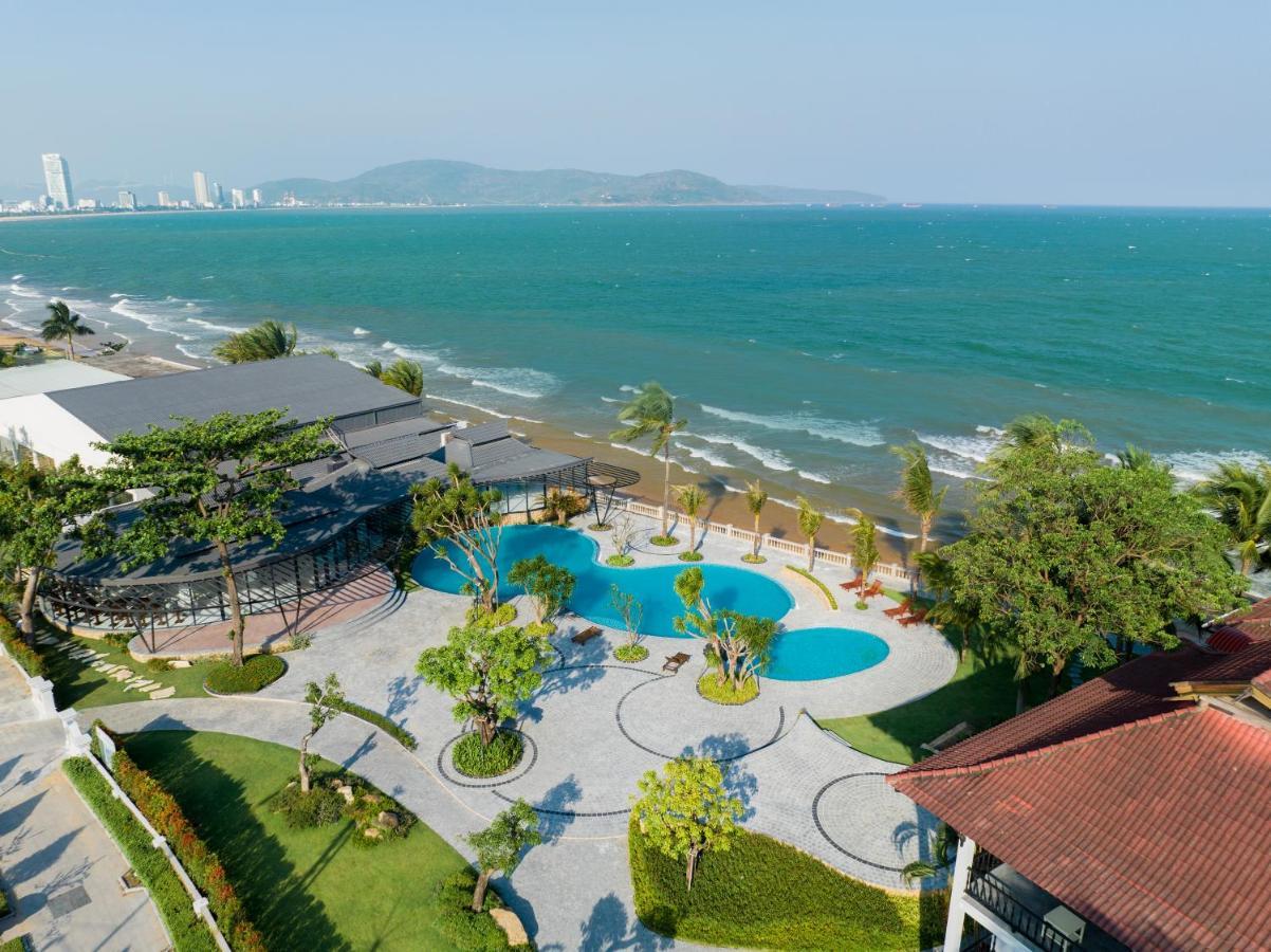 Dankbaar Resort Куинён Экстерьер фото